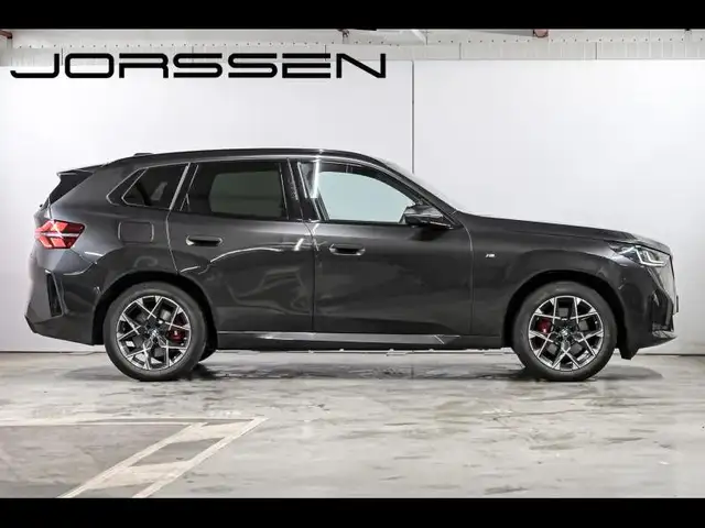 BMW X3 view 2