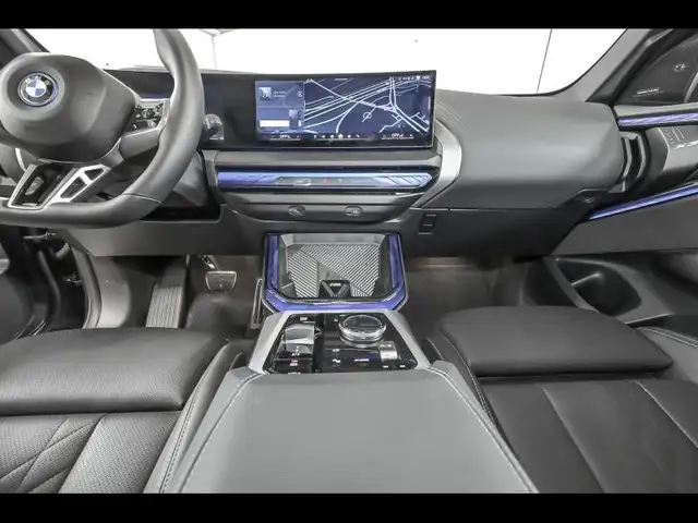 BMW X3 view 6