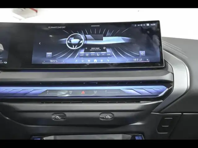 BMW X3 view 11
