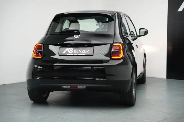 Fiat 500 view 9