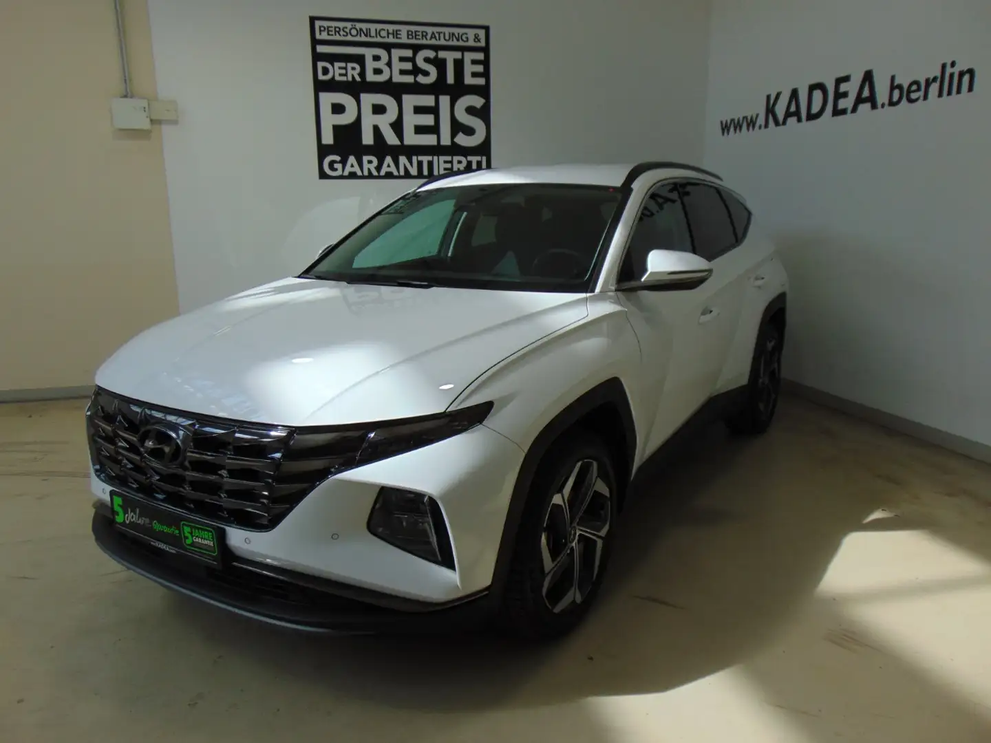 Hyundai TUCSON 1.6 Navi,Kamera,Lenk+Sitzheizung,Keyless Weiß - 2