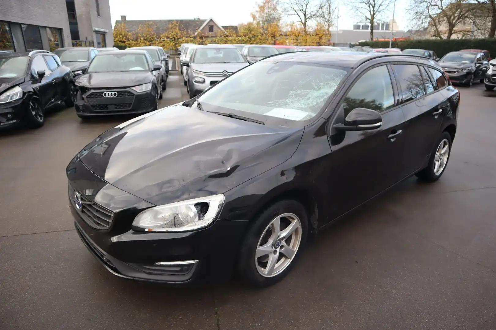 Volvo V60 2.0 D Negro - 1
