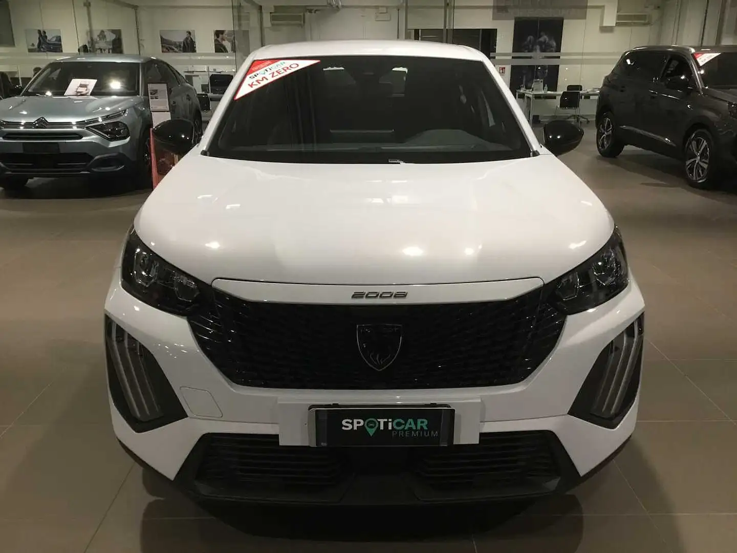 Peugeot 2008 Active 1.2 PureTech 100 cv - Km Zero Wit - 2