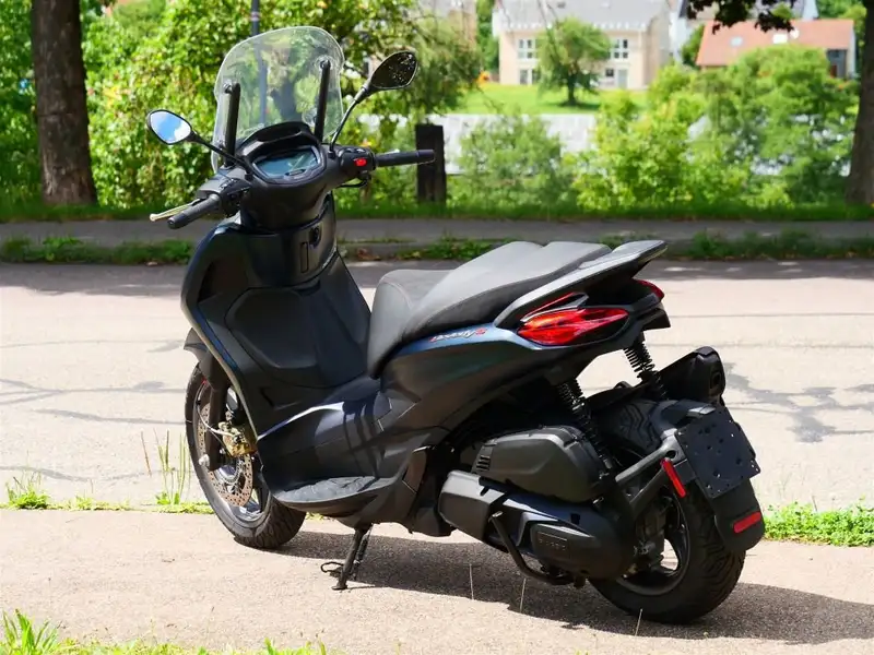 Piaggio Beverly - foto 2