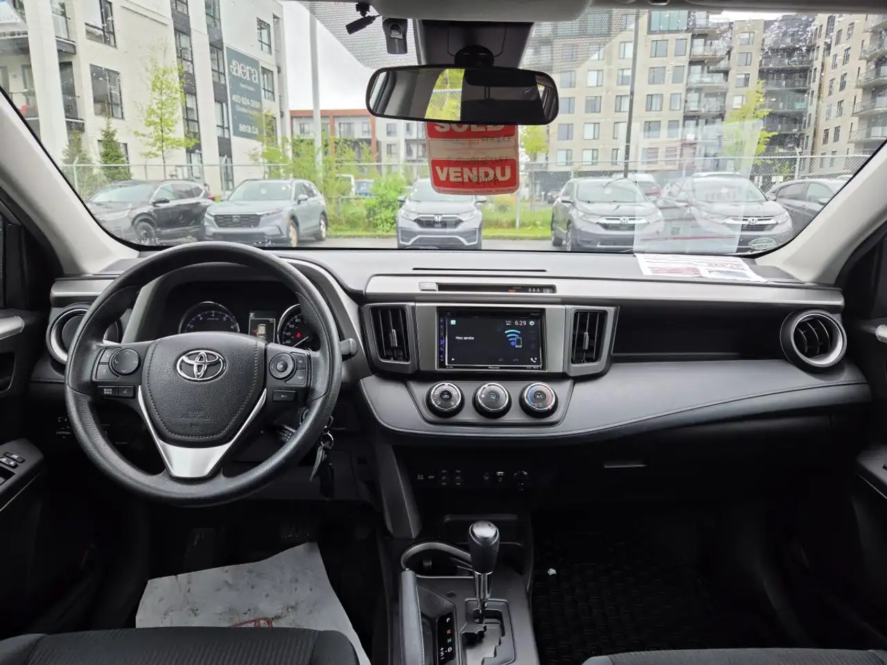 Toyota RAV 4 снимка Toyota RAV 4