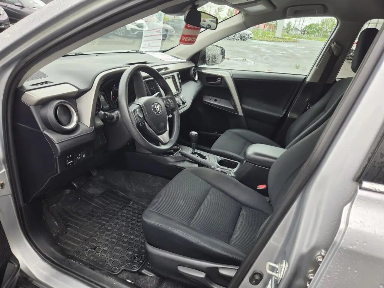Toyota RAV 4 снимка Toyota RAV 4