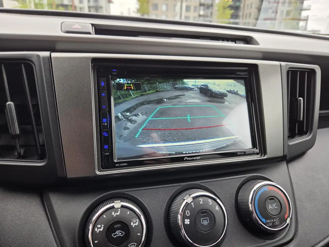 Toyota RAV 4 снимка Toyota RAV 4