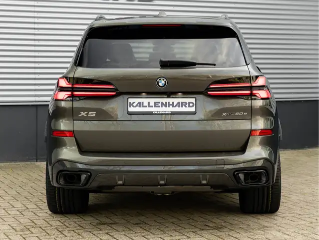 BMW X5 view 7