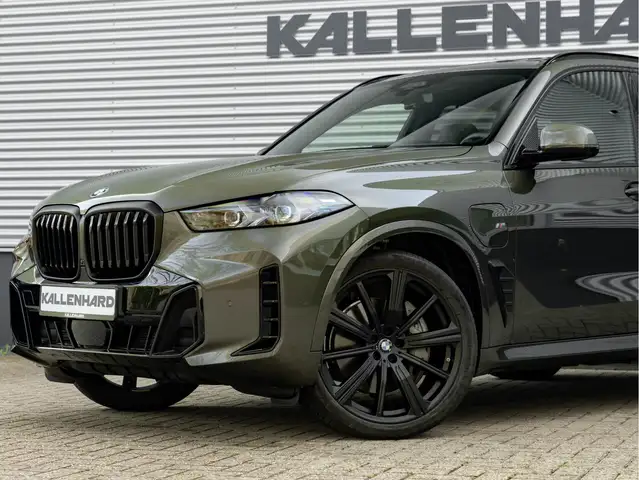 BMW X5 view 9