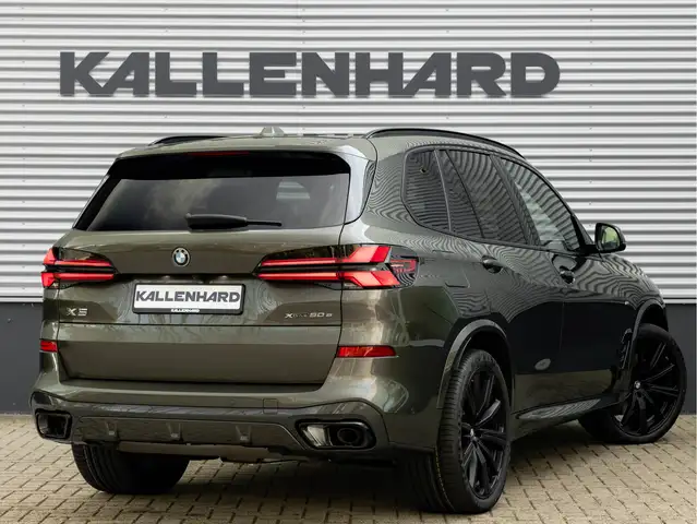 BMW X5 view 3