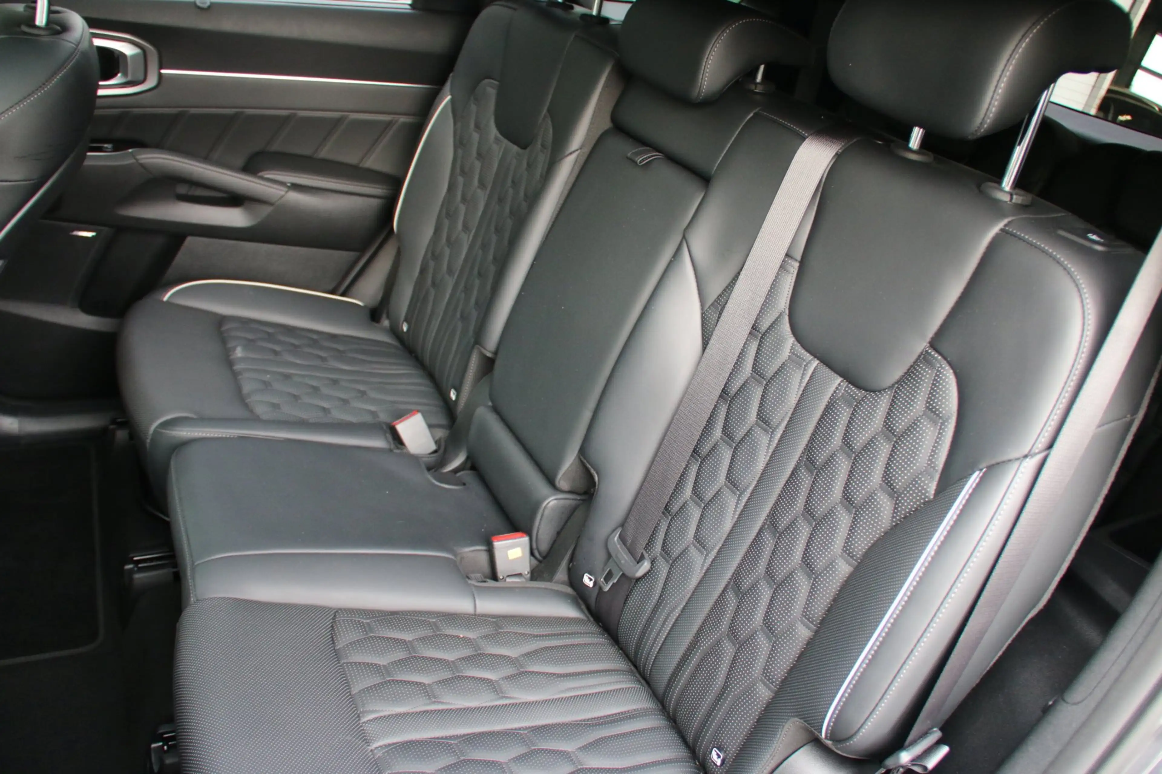 Kia Sorento 1.6 T-GDI Plug-in Hybrid 4WD ExecutiveLine 7p. SOH — photo 11
