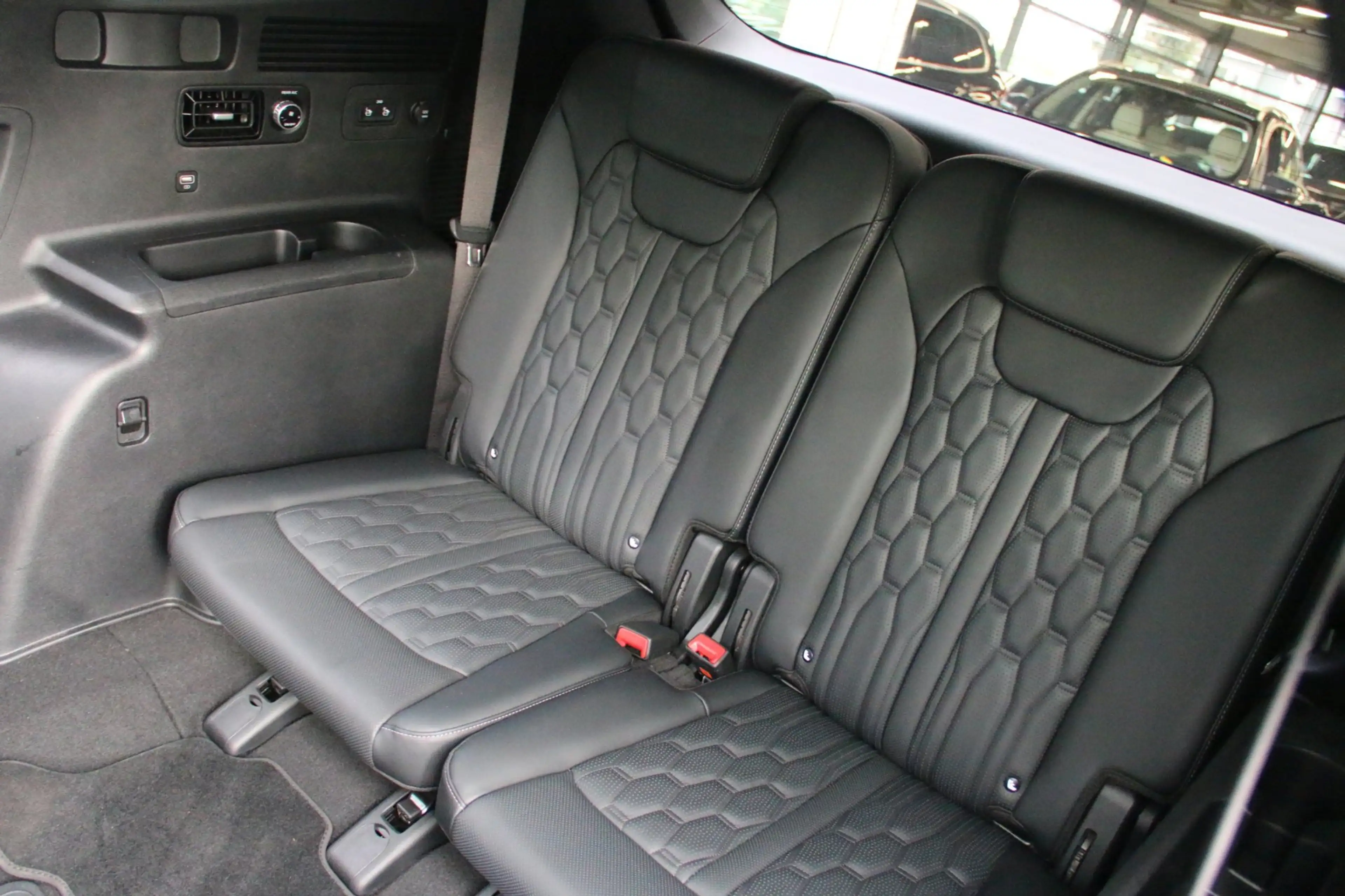 Kia Sorento 1.6 T-GDI Plug-in Hybrid 4WD ExecutiveLine 7p. SOH — photo 12