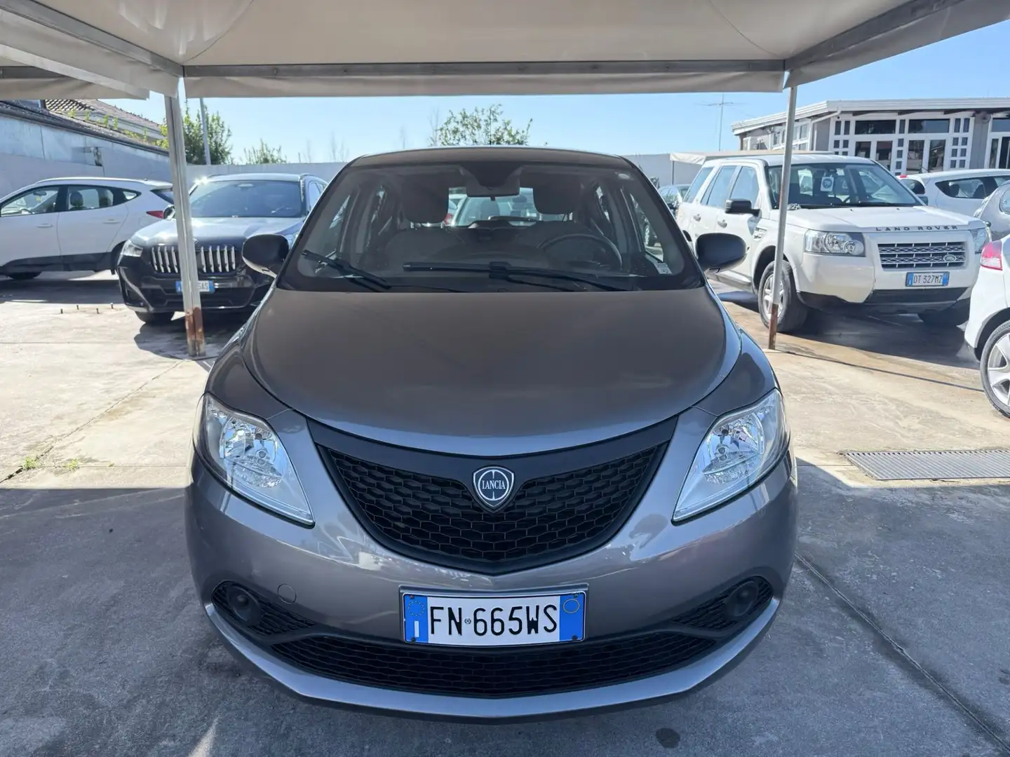 Lancia Ypsilon Ypsilon 1.2 69 CV 5 porte Elefantino Grau - 1