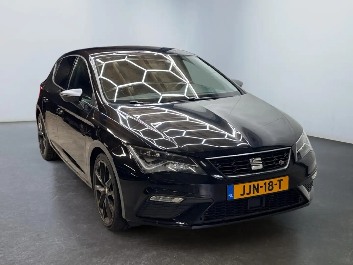 SEAT Leon 1.5 TSI FR | Black on Black | Half leder | Adaptie Zwart - 1