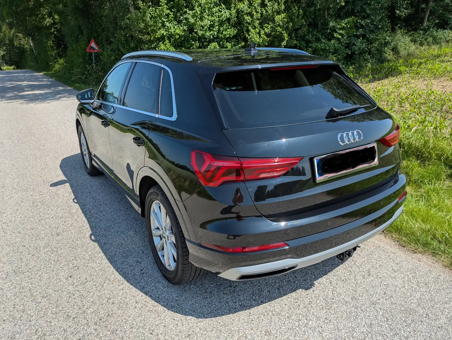 Audi Q3 Q3 35 TFSI S-tronic advanced Schwarz - 2