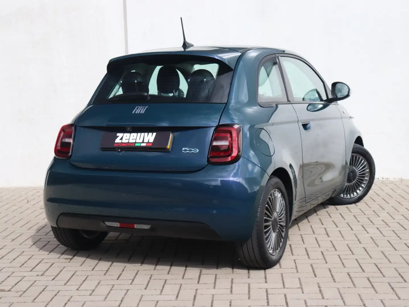 Fiat 500e Icon 42 kWh | Leder | Navi | Carplay | Winter | Ca Groen - 2