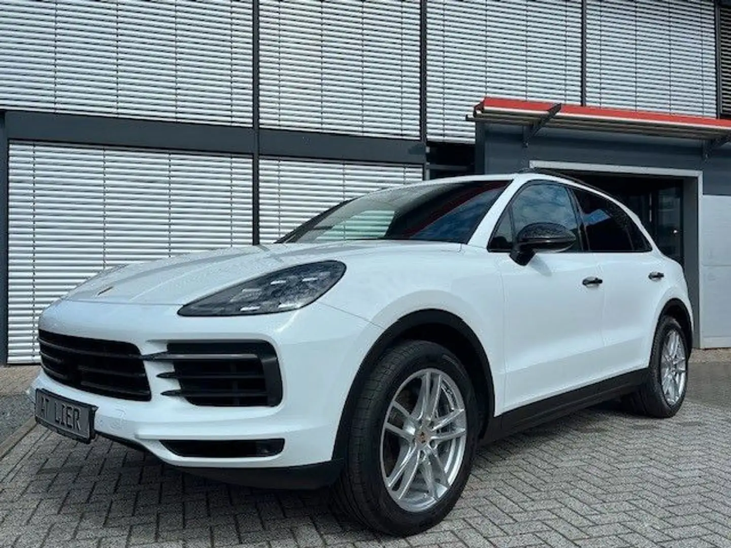 Porsche Cayenne MATRIX ACC HUD SITZBELÜFT PANORAMA AHK Bianco - 1