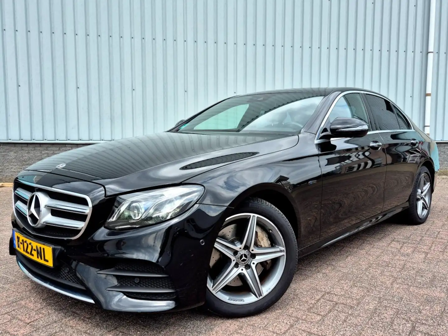 Mercedes-Benz E 300 300de Hybride AMG Line Premium plus Noir - 2