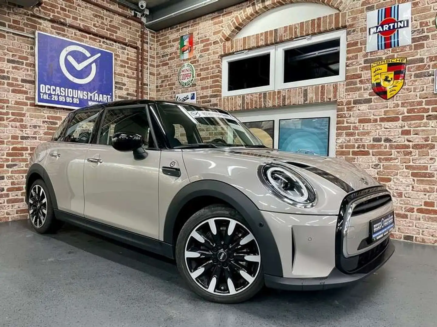 MINI Cooper Cooper 1.5 136cv Auto Facelift SiègCh/LED/ClimaA Gris - 1