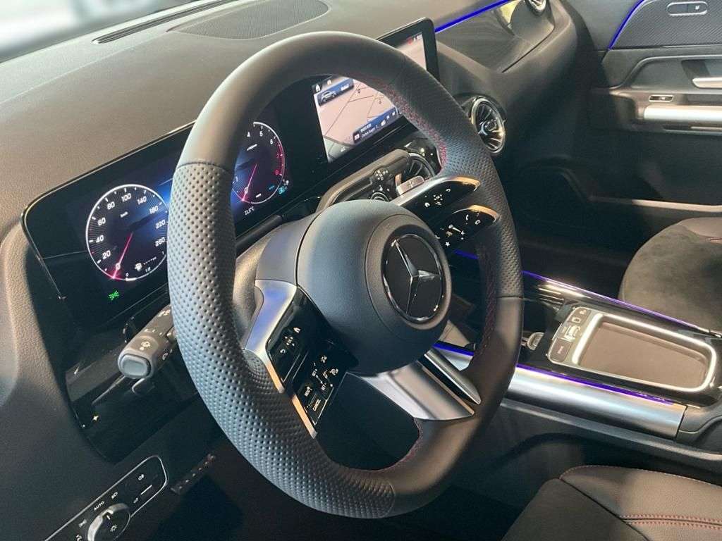 Mercedes-Benz GLA 180