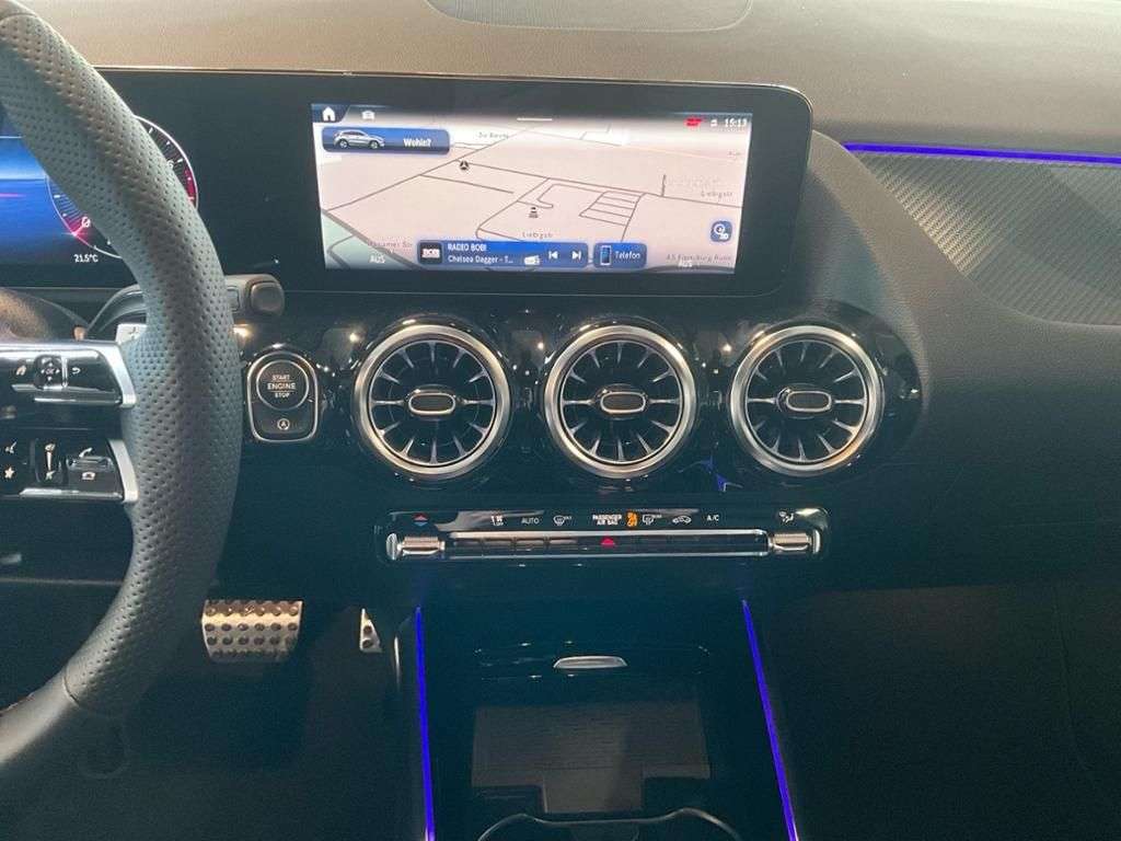 Mercedes-Benz GLA 180