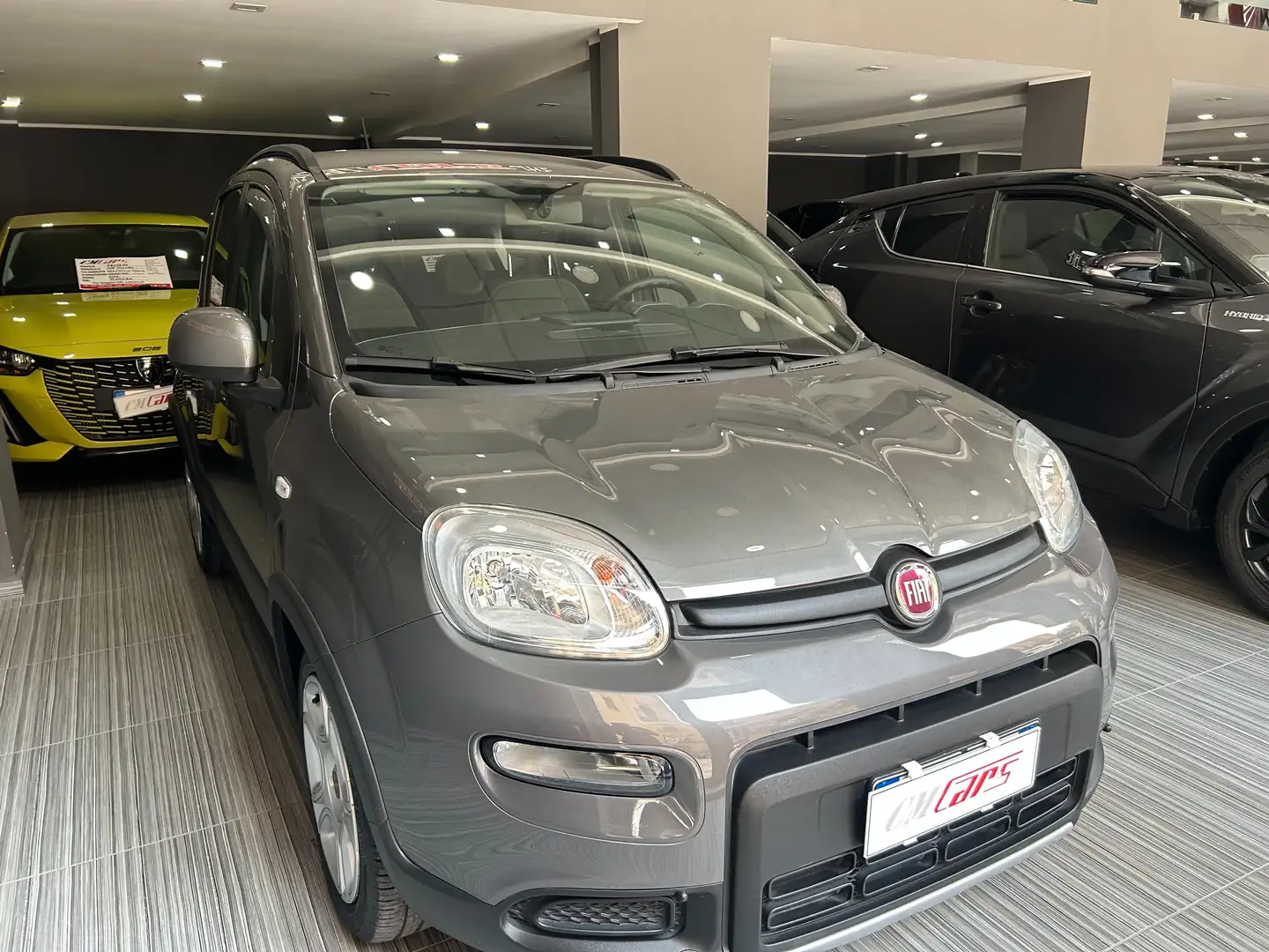 Fiat Panda 1.0 70cv Hybrid City Life ITALIANA Grigio - 2