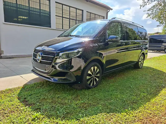 Mercedes-Benz V 220 V Long 220 d Style auto 8 posti ADAS