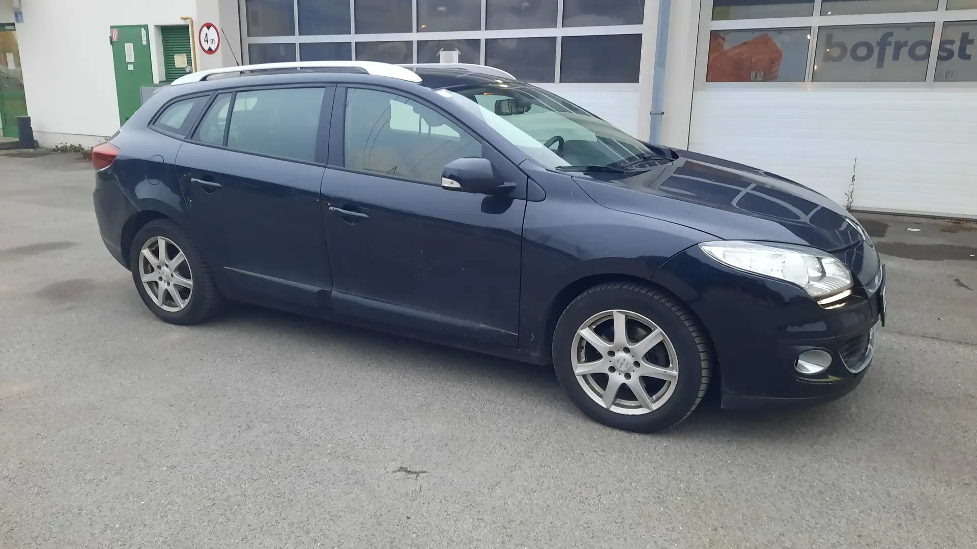 Renault Megane Mégane Grandtour Success Energy dCi 110 Success Schwarz - 2