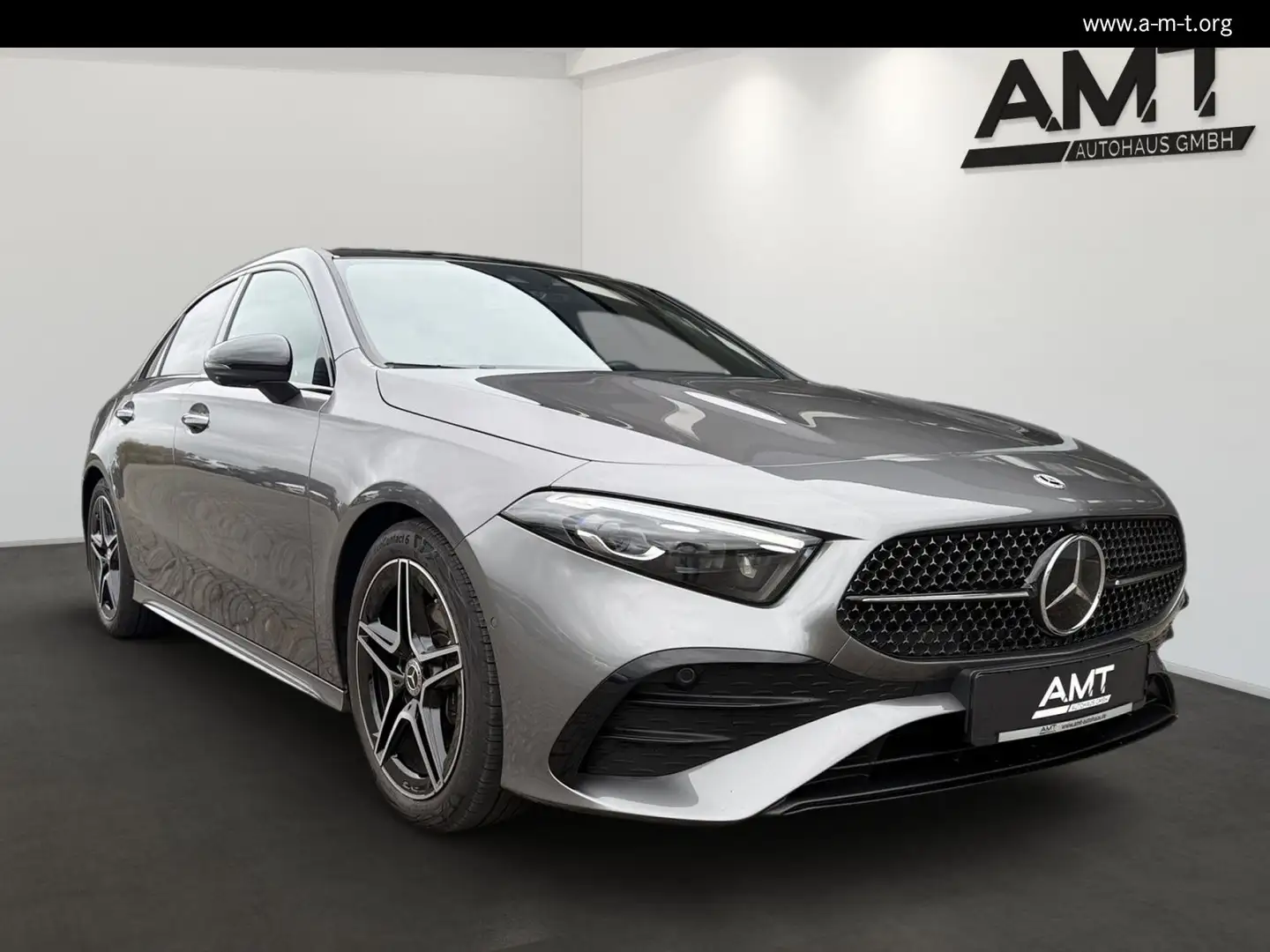 Mercedes-Benz A 200 Limo AMG/H-UP/Pano.Dach/Memory/Ambiente/AH Grau - 2