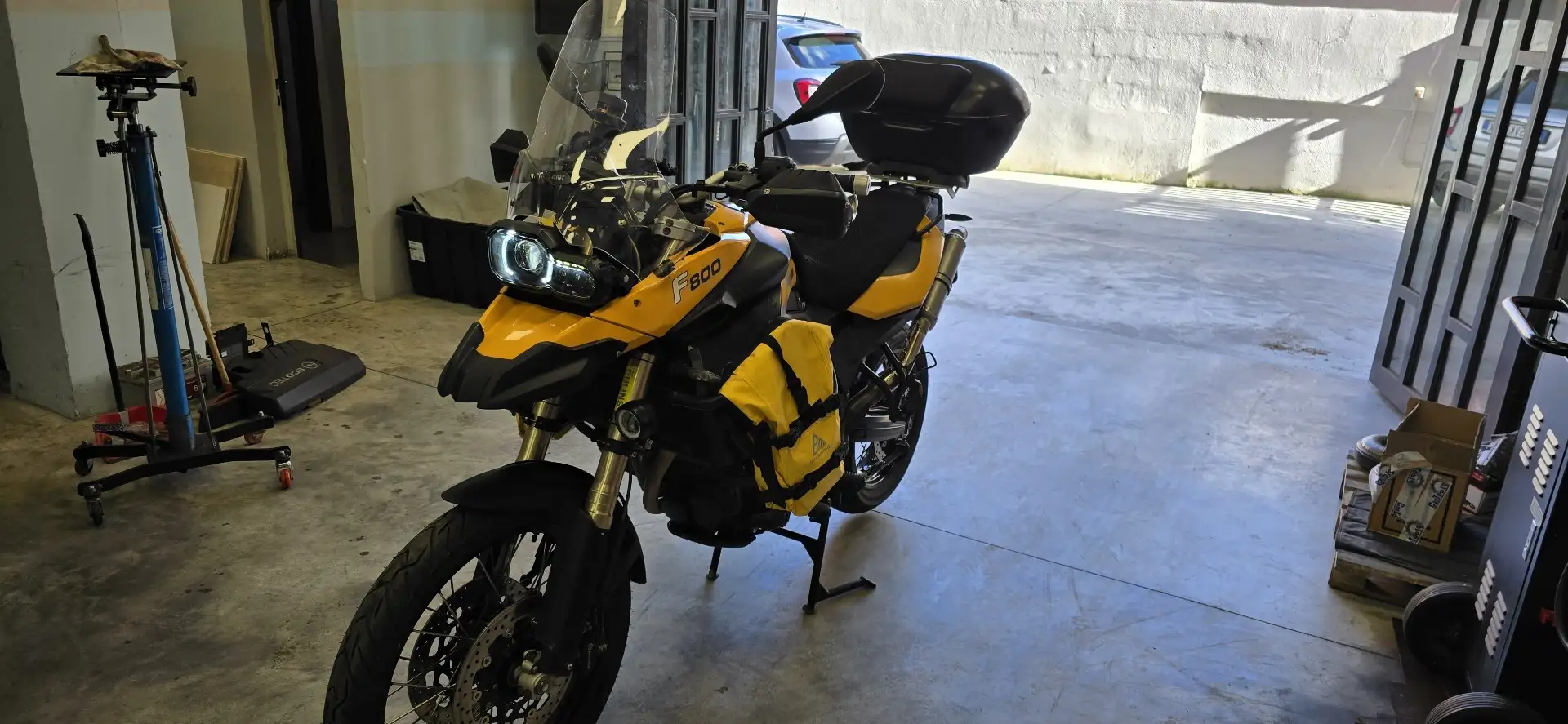BMW F 800 GS Žlutá - 2