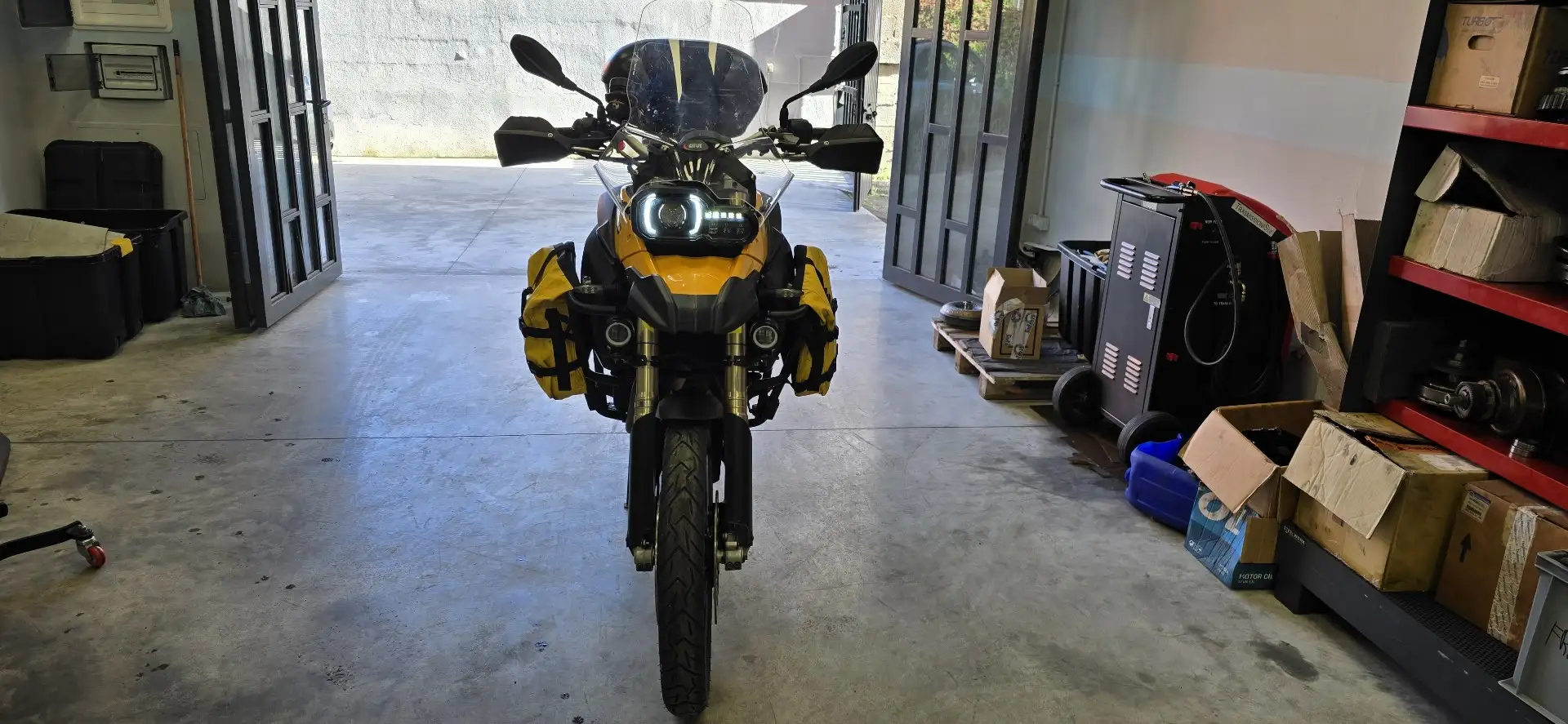 BMW F 800 GS Žlutá - 1