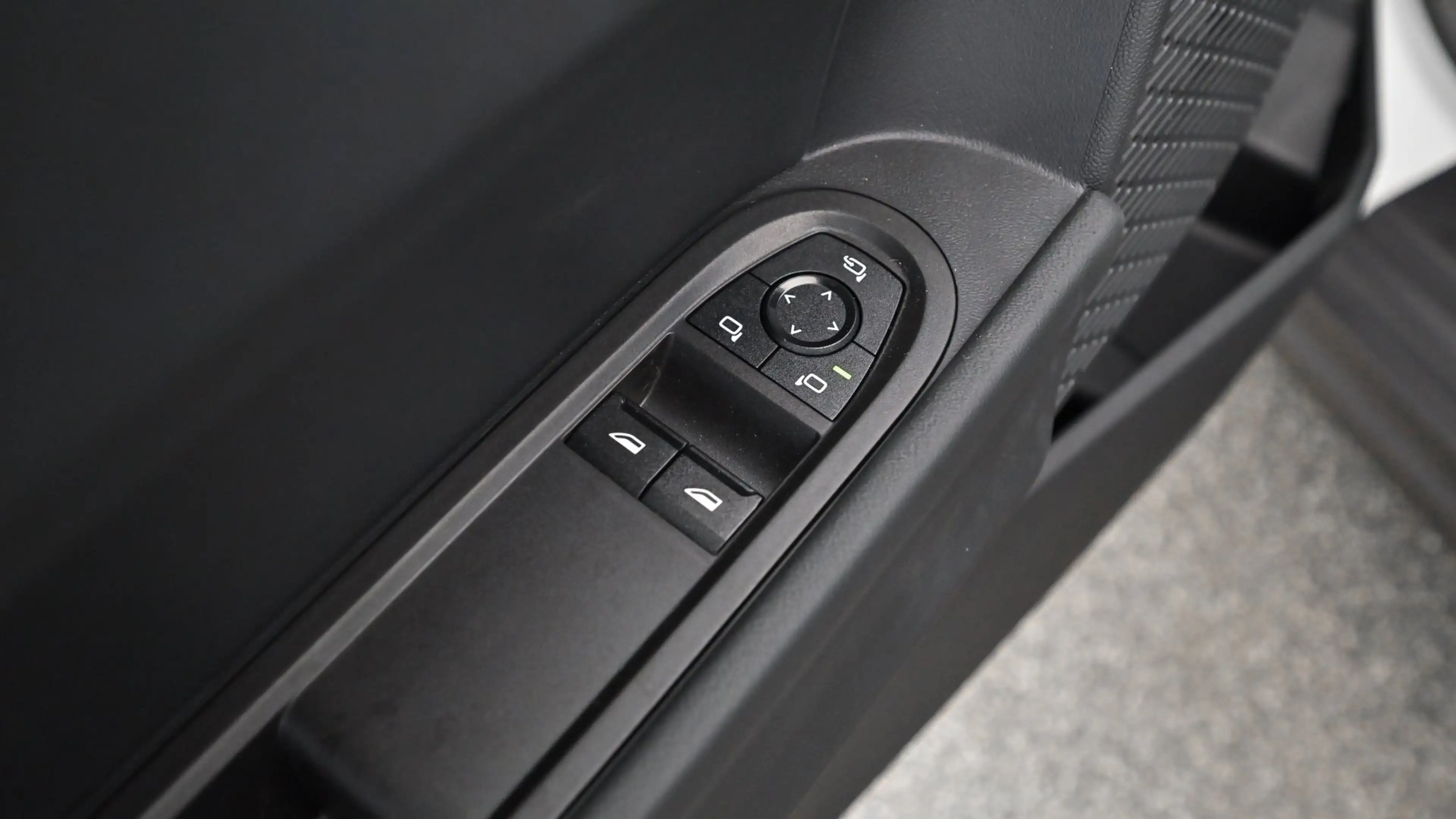 MINI Cooper C — photo 10