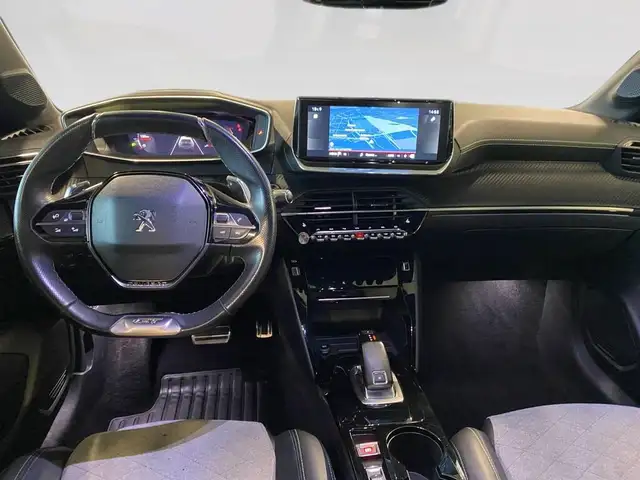 Peugeot 208 view 6