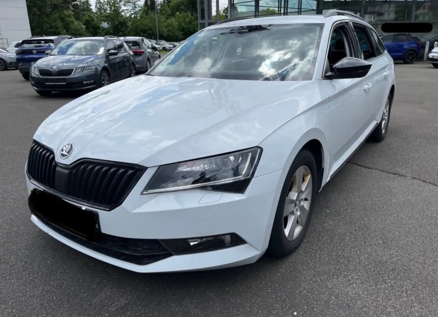 Skoda Superb Kombi 2,0 TDI 4x4 Ambition DSG Weiß - 2