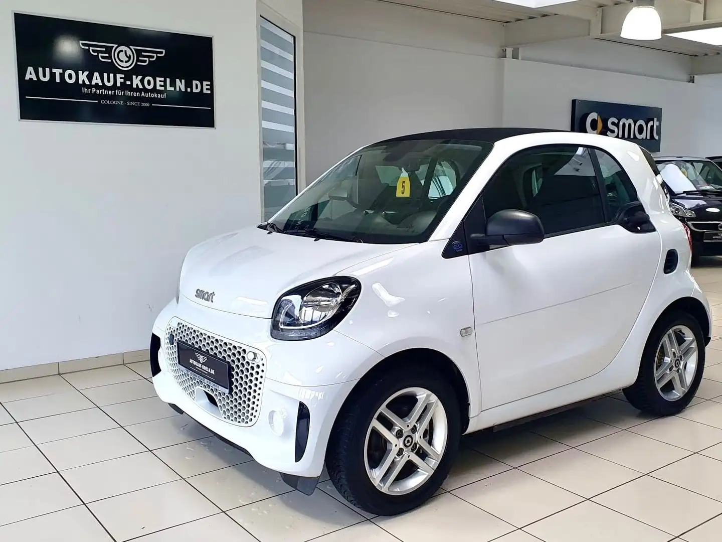 smart forTwo Plus coupe electric drive / EQ Weiß - 2