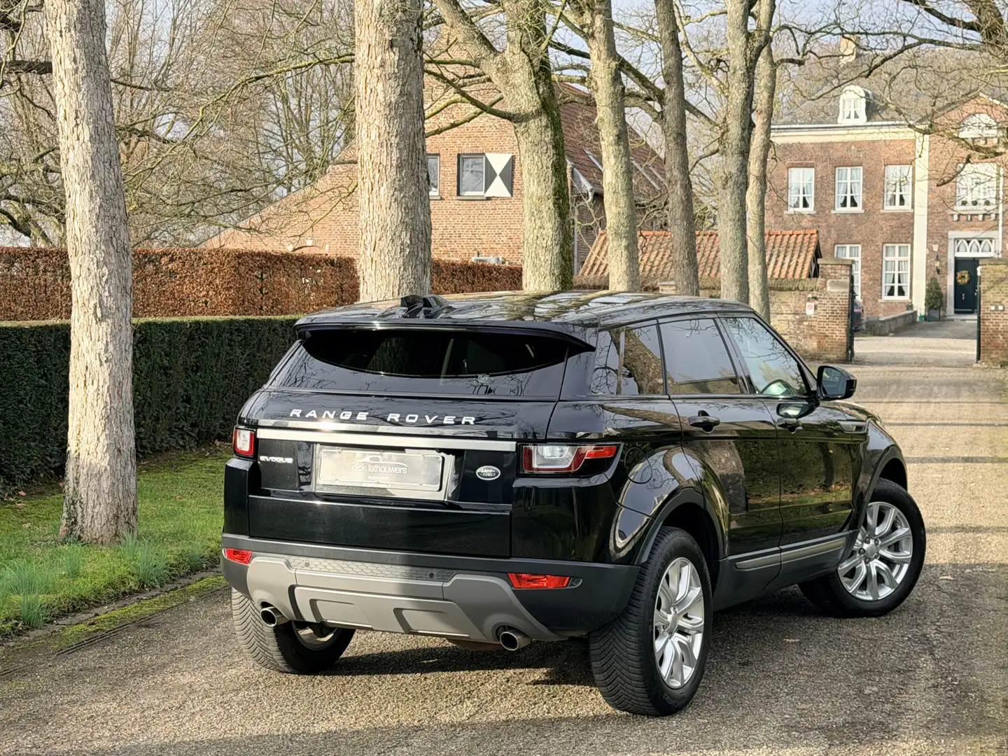Land Rover Range Rover Evoque 2.0 Si4 SE / PANORAMADAK / LEER / NAVI GROOT Schwarz - 2