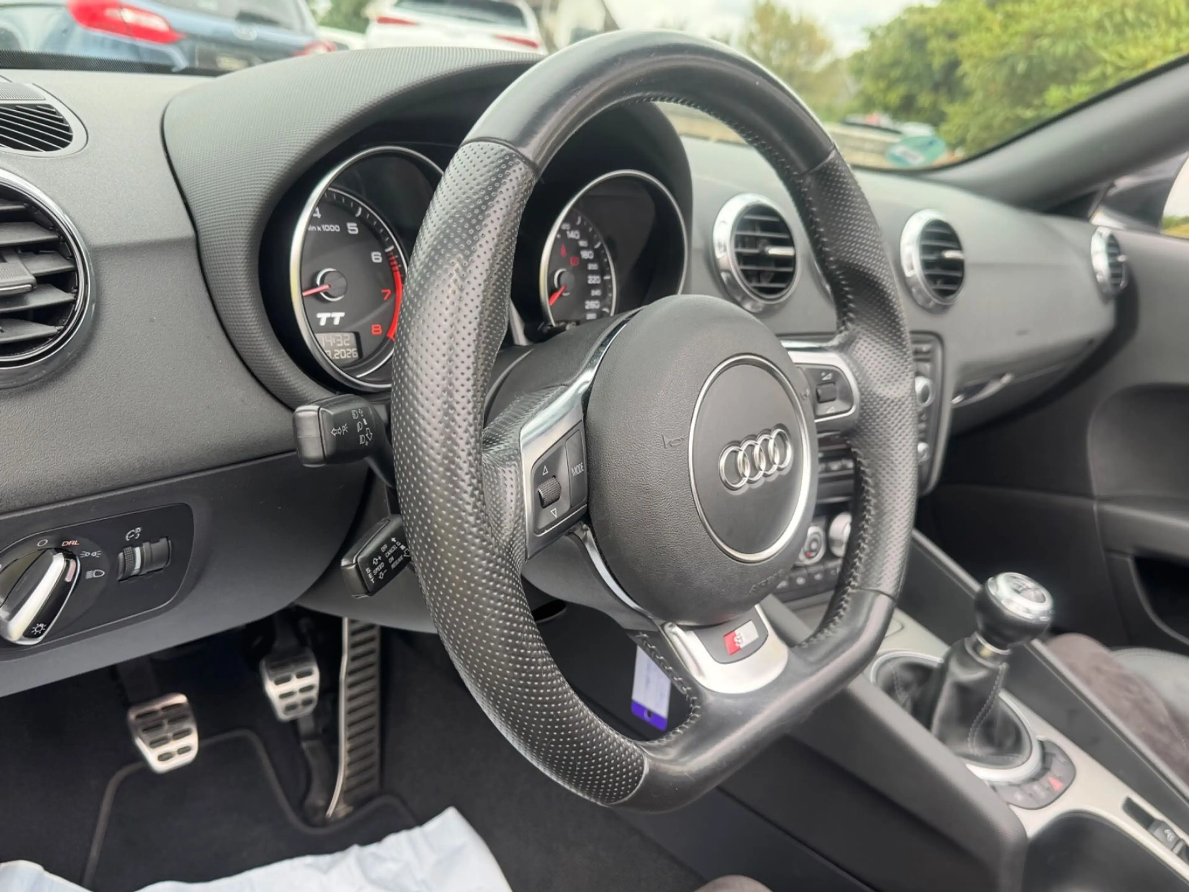 Audi TT 1.8 TFSI*Roadster*S-LINE*COMPETITION*MAGNETIC — photo 9