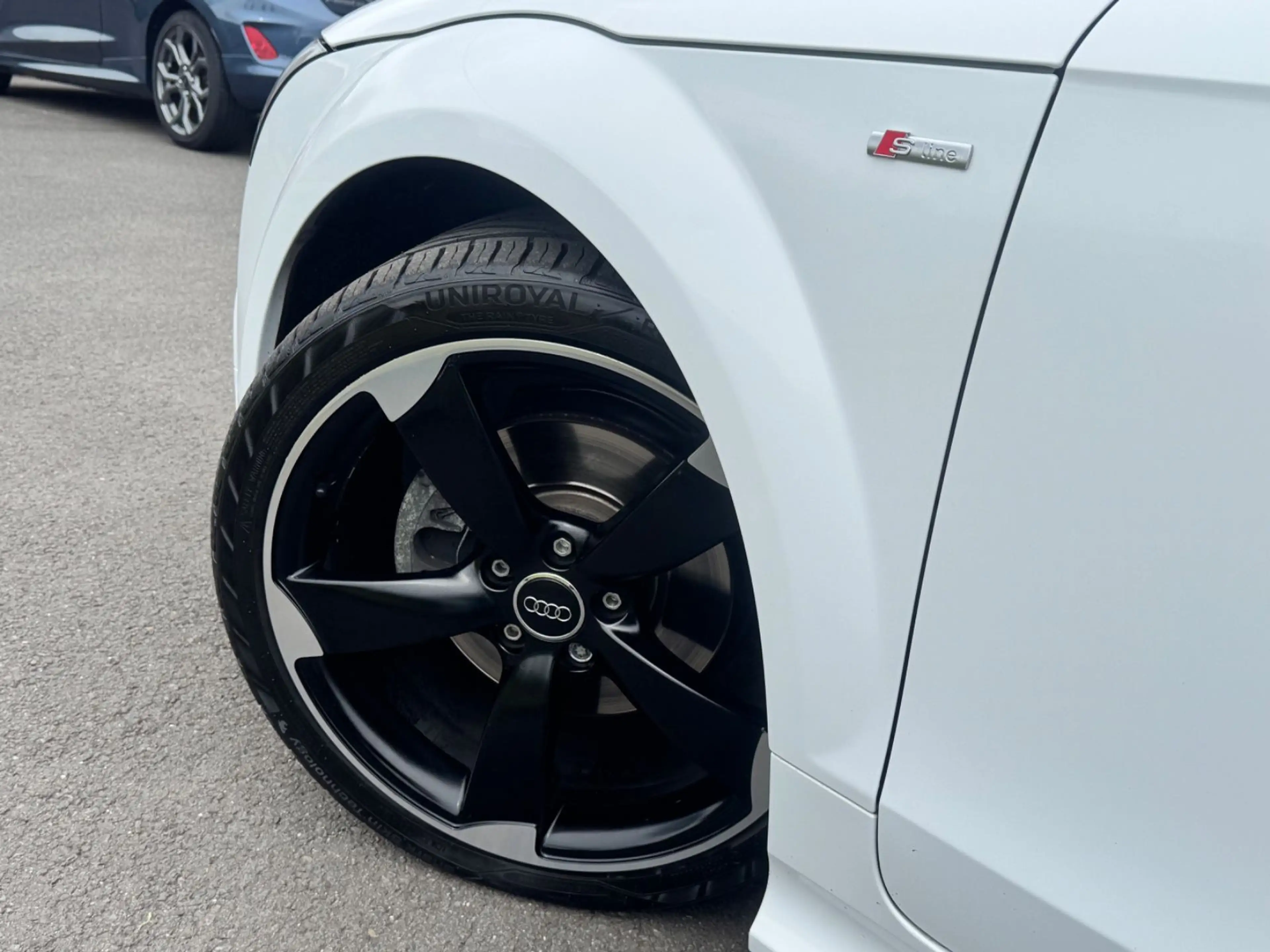 Audi TT 1.8 TFSI*Roadster*S-LINE*COMPETITION*MAGNETIC — photo 4