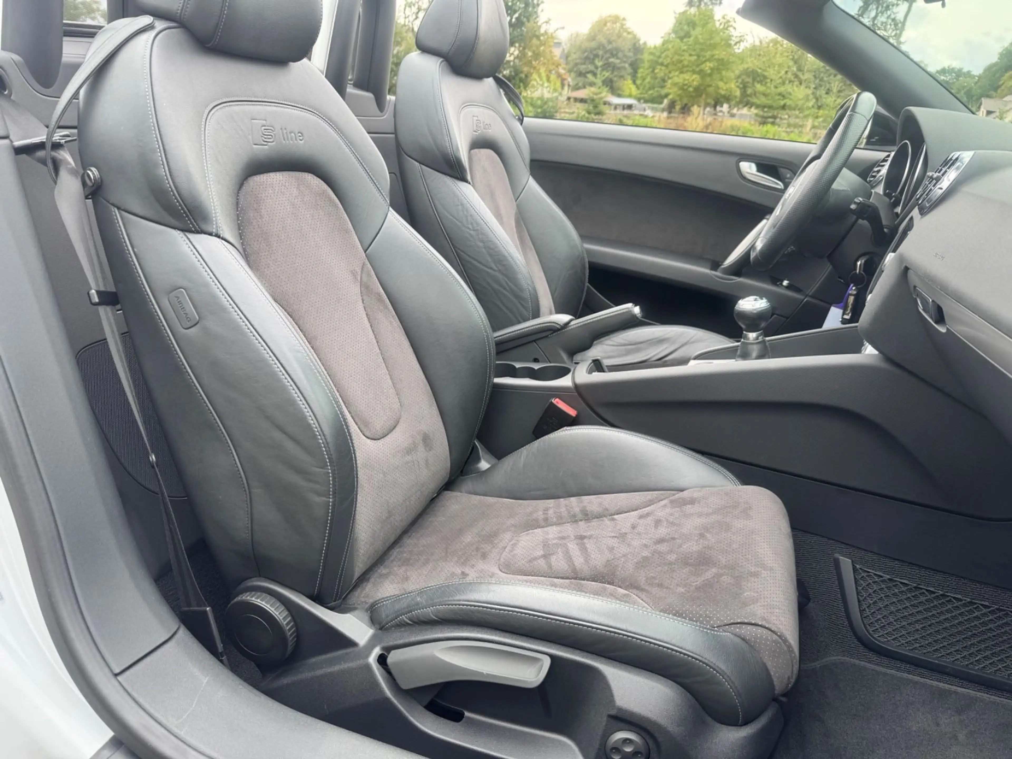 Audi TT 1.8 TFSI*Roadster*S-LINE*COMPETITION*MAGNETIC — photo 11