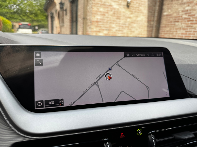 BMW 118 | FULL LED | NAVI | CARPLAY | PDC | DUAL AUTO A/C | LANE ASSIST | FRONT ASSIST | — photo 11