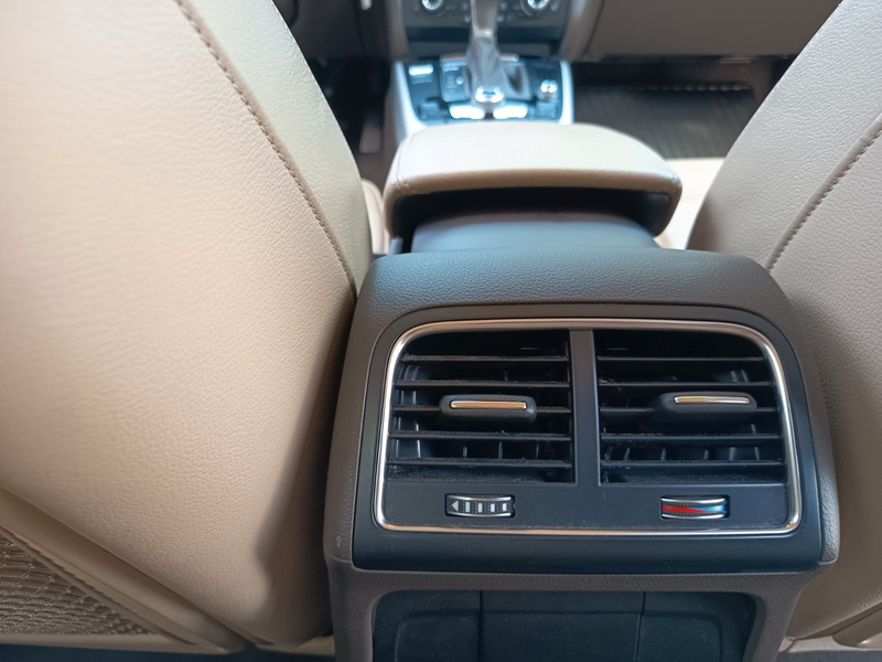 Audi A4 Avant Attraction quattro S-line — photo 15