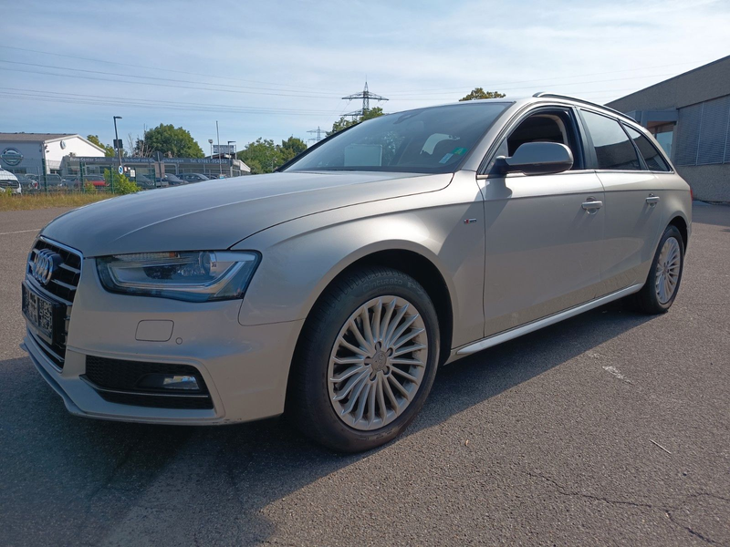 Audi A4 Avant Attraction quattro S-line — photo 2