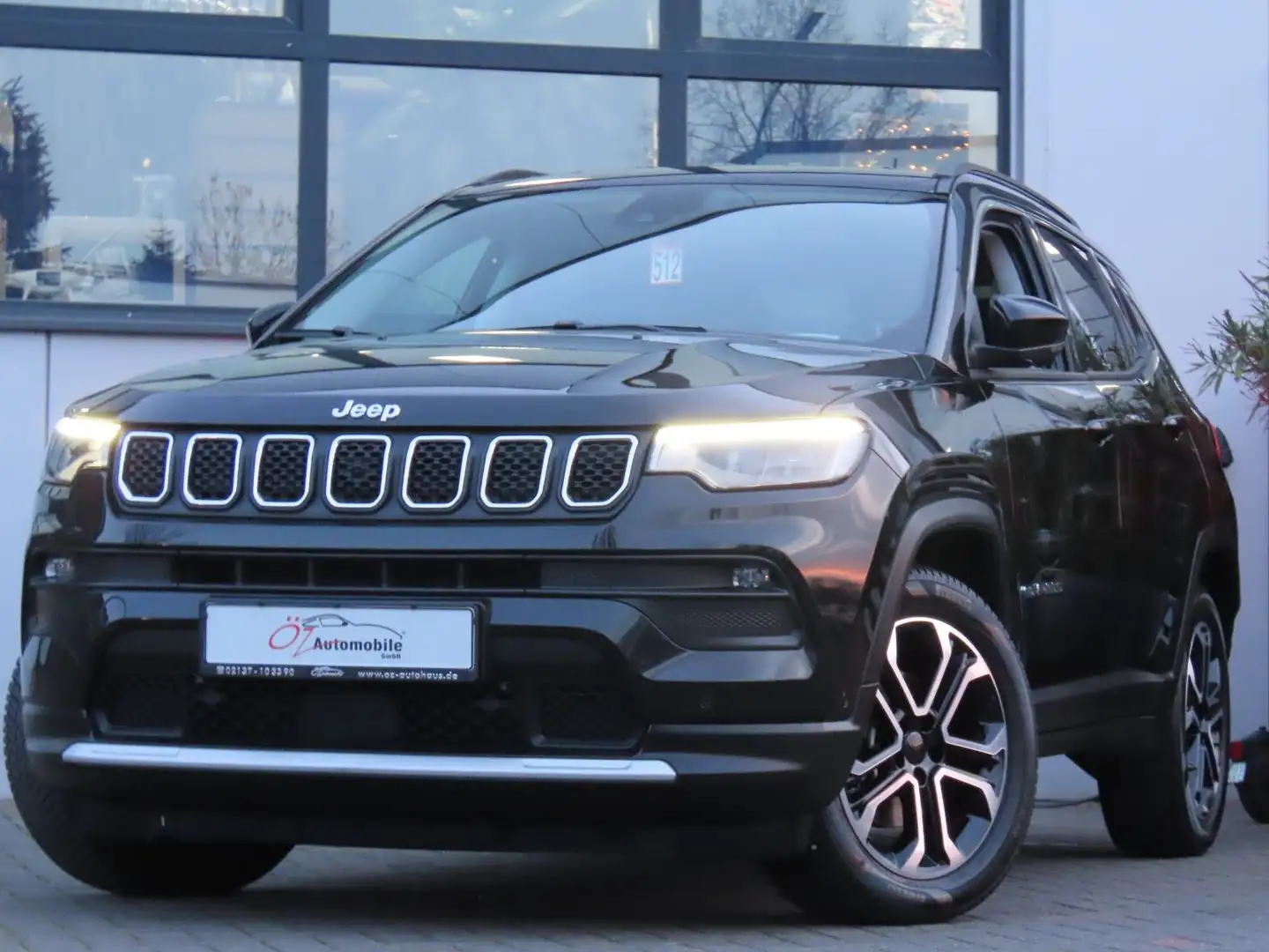 Jeep Compass 1.5l GSE T4 Autom. Teilleder 360° Schwarz - 2