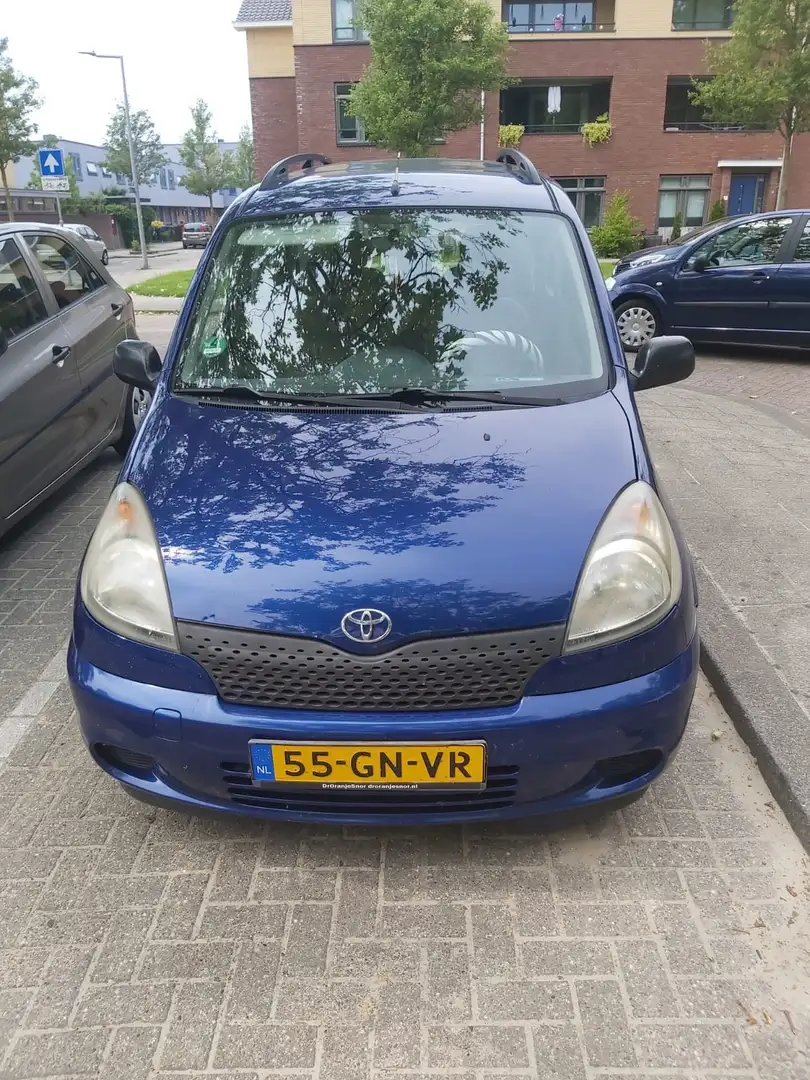Toyota Yaris 1.3 blauwe Toyota Yaris Verso Blauw - 1