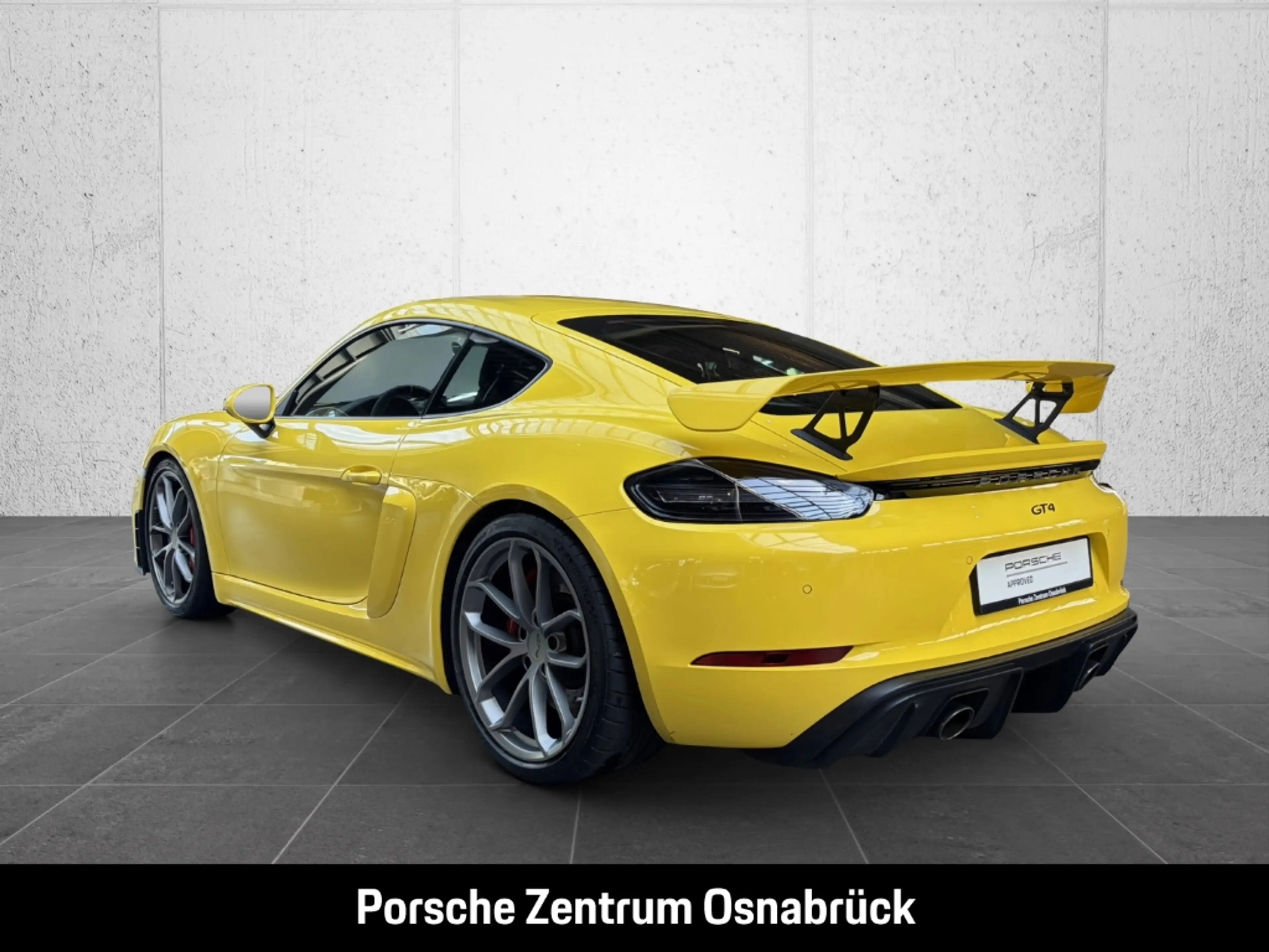 Porsche Cayman 718 GT4 — photo 3
