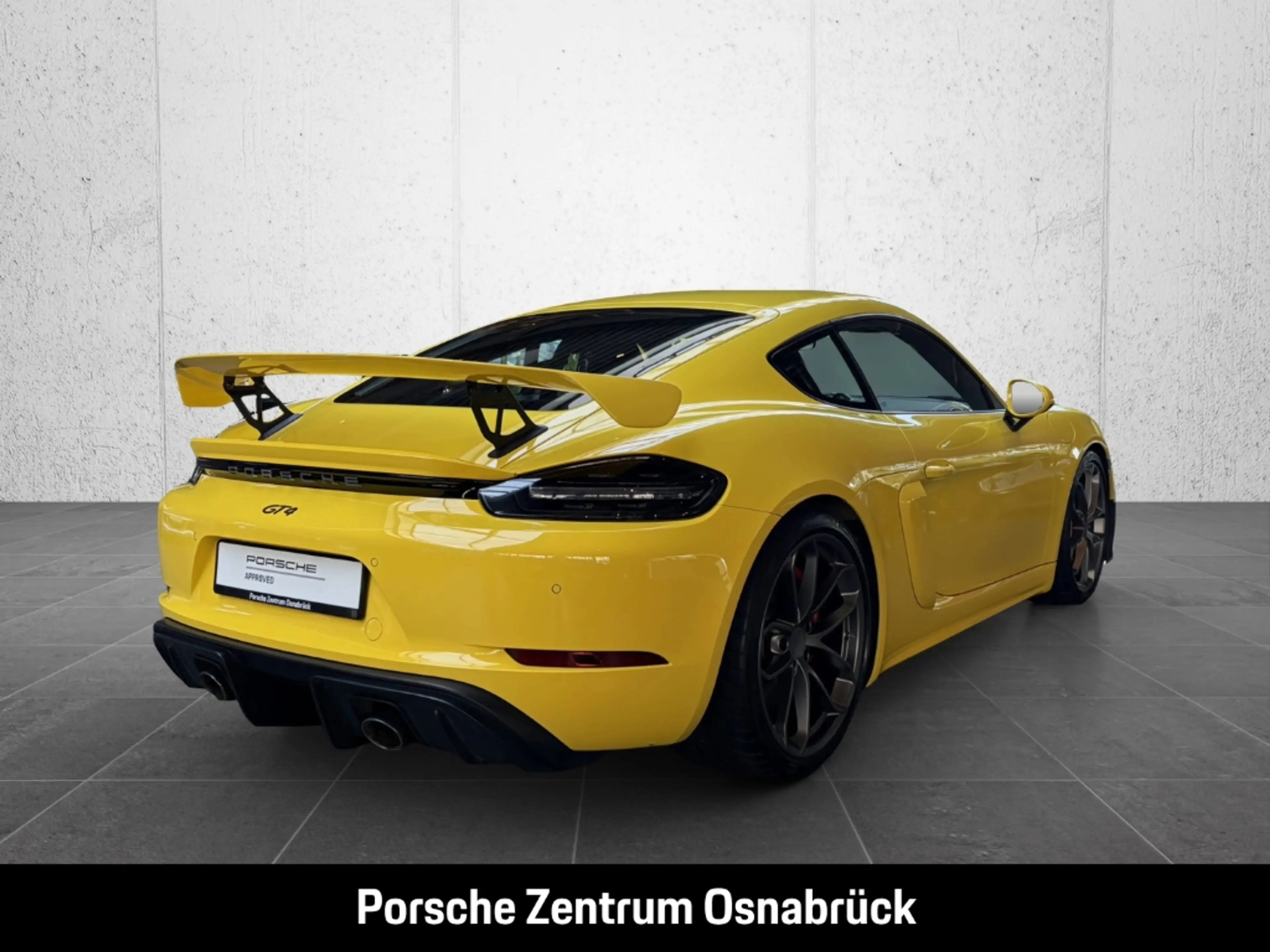 Porsche Cayman 718 GT4 — photo 7