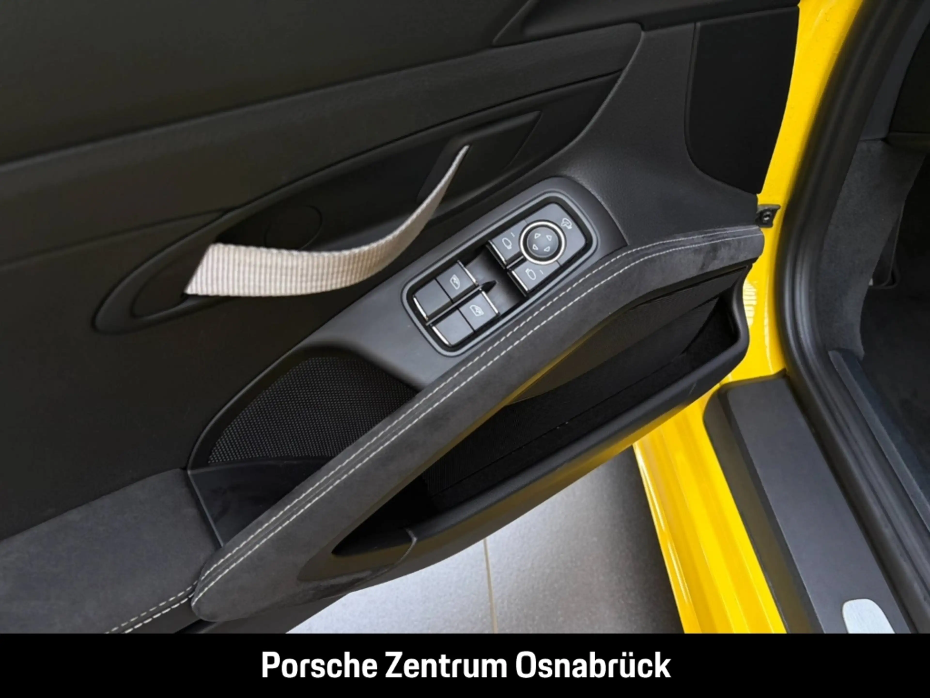 Porsche Cayman 718 GT4 — photo 5