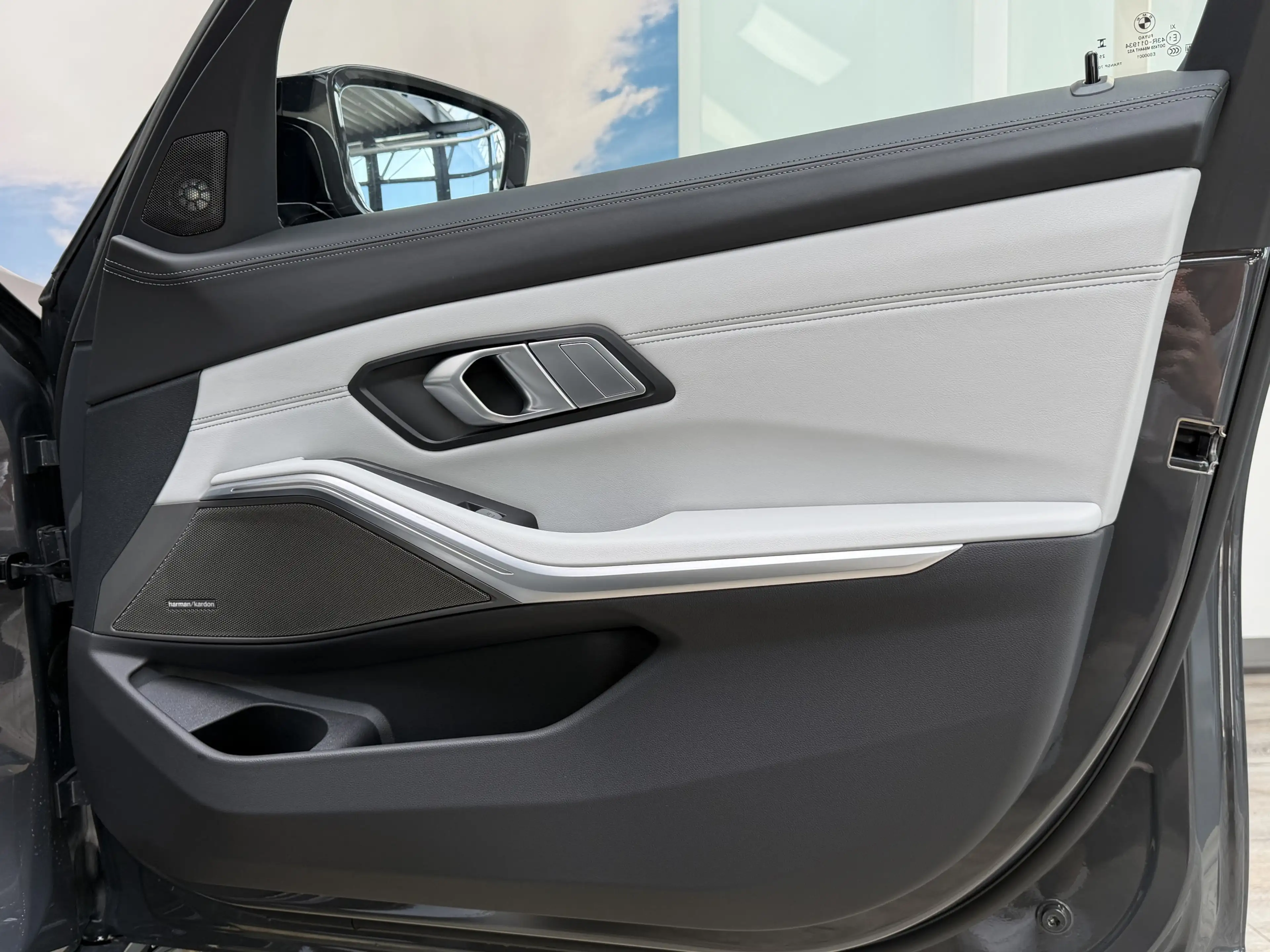 BMW M3 xDrive Competition Sitzlüftung ACC 360° Carbon — photo 32