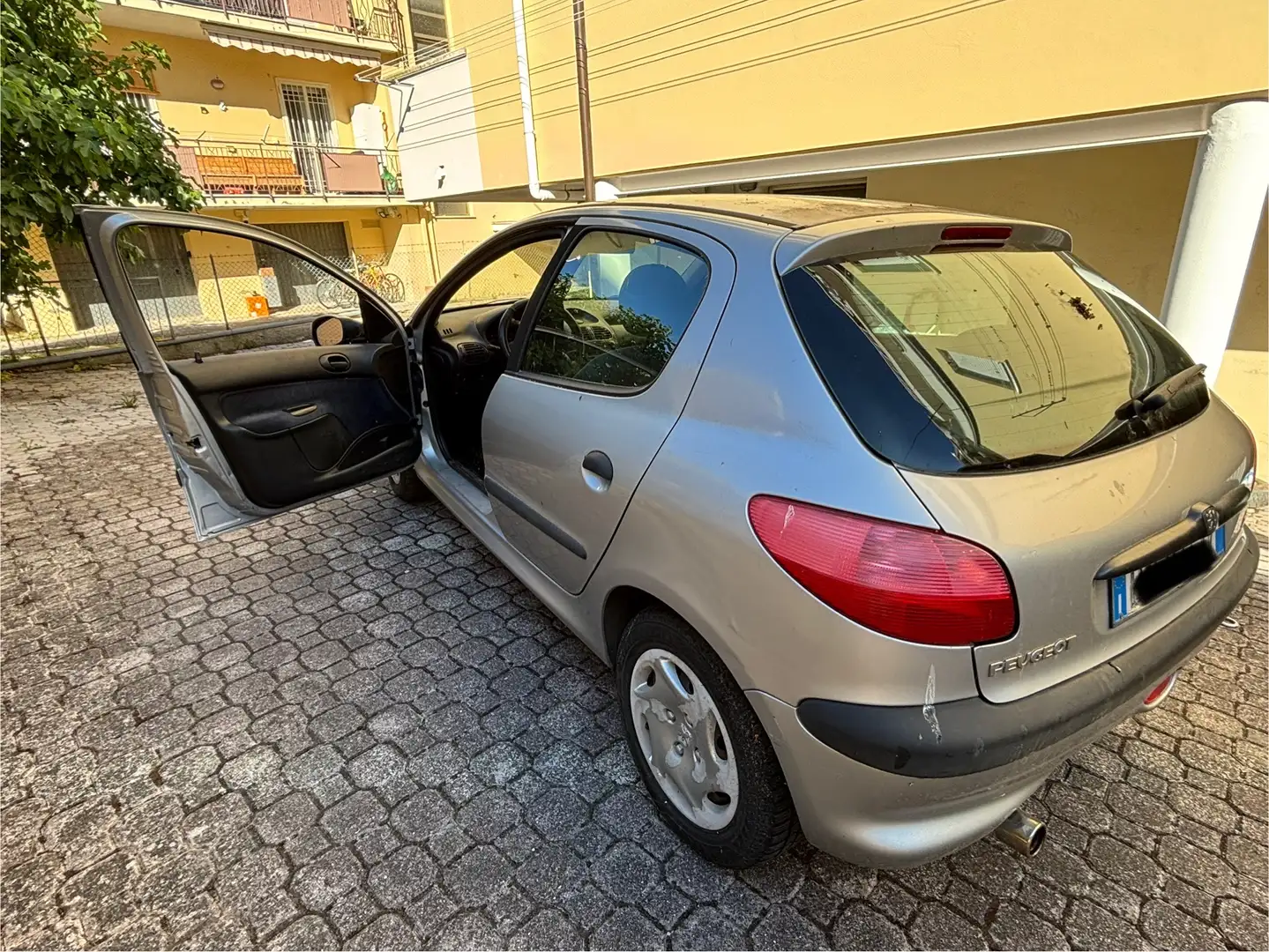Peugeot 206 5p 1.4 XT c/2airbag - 1