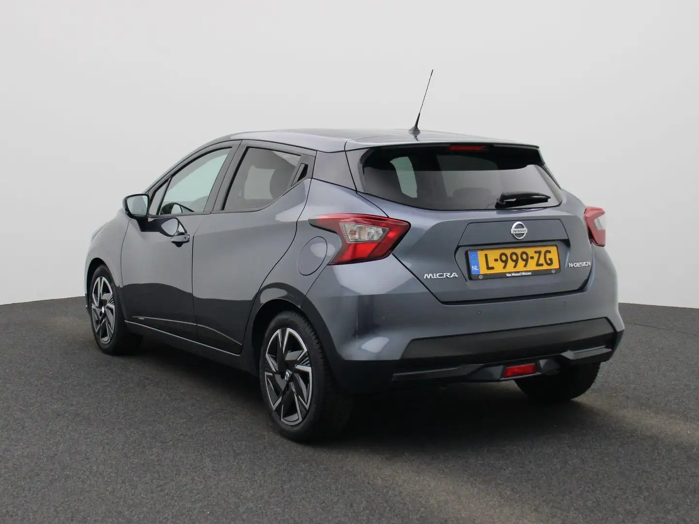 Nissan Micra 1.0 IG-T N-Design AIRCO | CRUISE | BLUETOOTH | 12 Grijs - 2